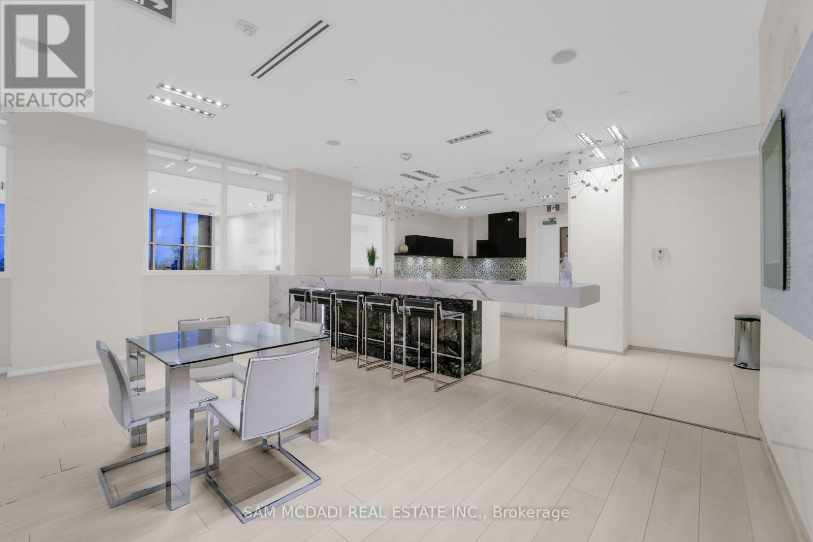 1010 - 110 Marine Parade Drive, Toronto, Ontario  M8V 0A3 - Photo 24 - W12614372