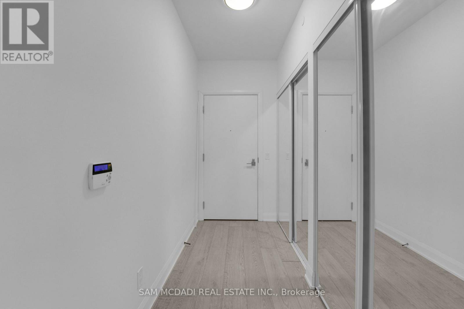 1010 - 110 Marine Parade Drive, Toronto, Ontario  M8V 0A3 - Photo 4 - W12614372