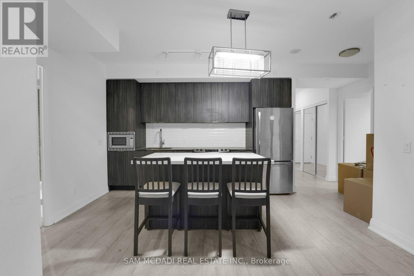 1010 - 110 Marine Parade Drive, Toronto, Ontario  M8V 0A3 - Photo 8 - W12614372