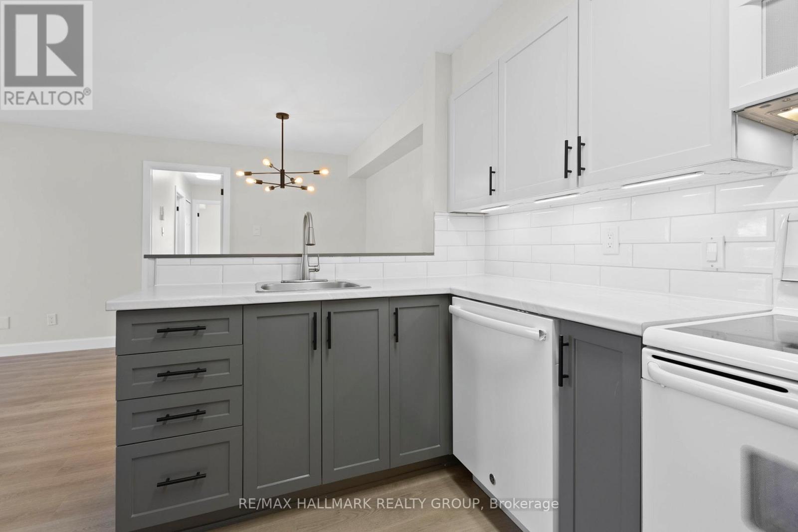 100 - 455 Canteval Terrace, Ottawa, Ontario  K4A 2C5 - Photo 9 - X12626968