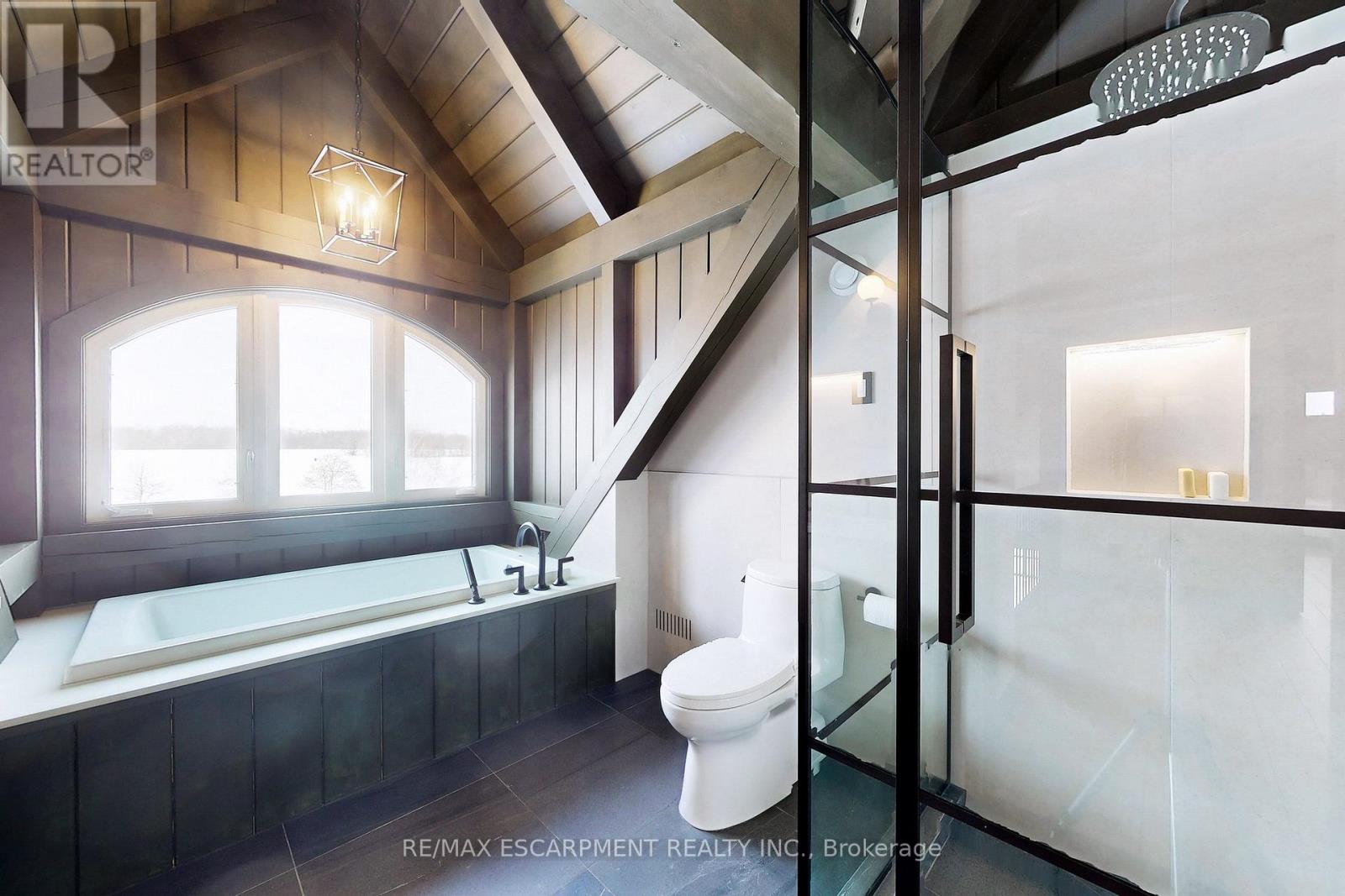 485 Concession 5 Road E, Hamilton, Ontario  L8B 0W8 - Photo 22 - X12458379