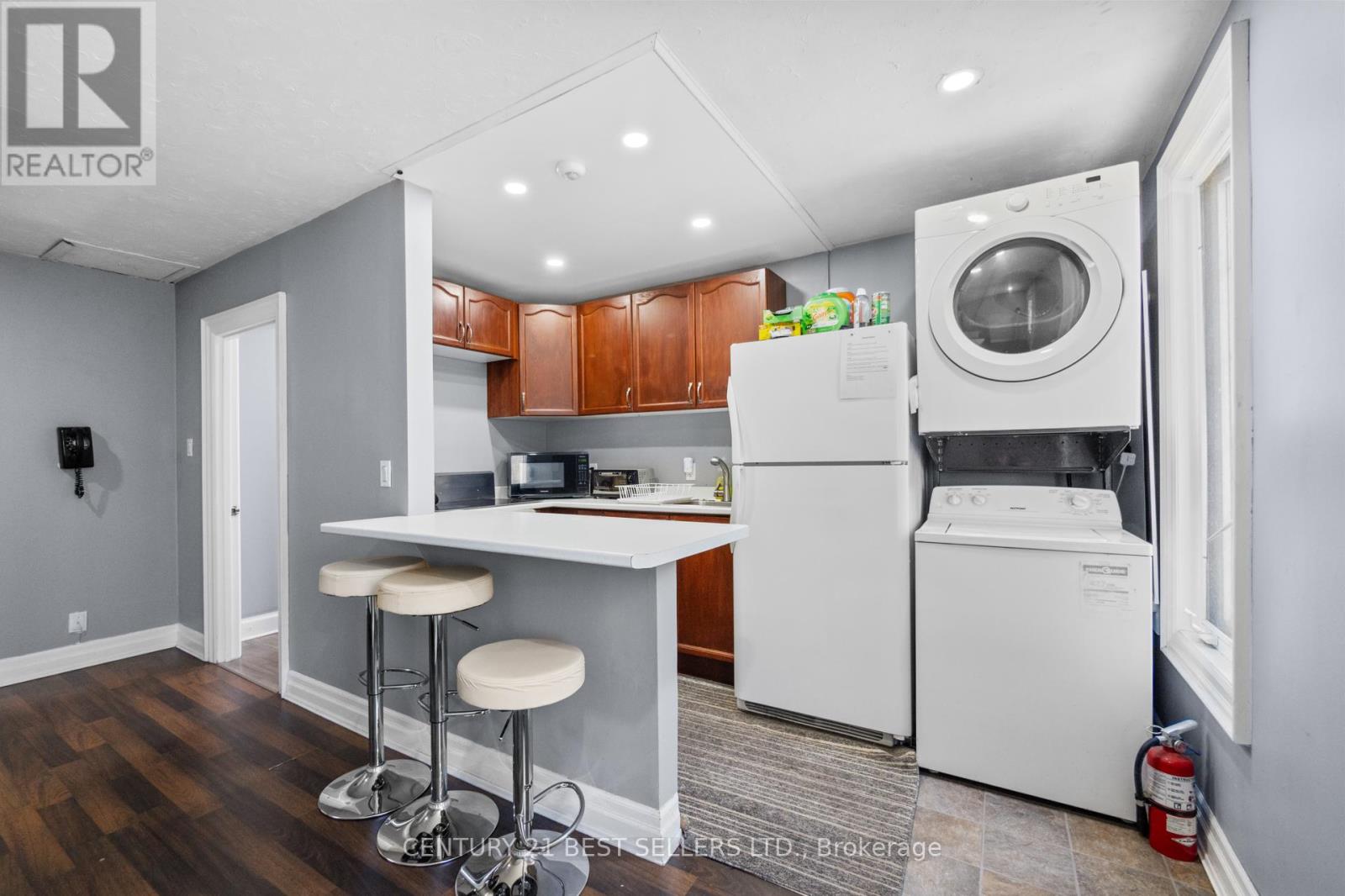 2nd Level - 933 6 Highway N, Hamilton, Ontario  L8N 2Z7 - Photo 8 - X12605590