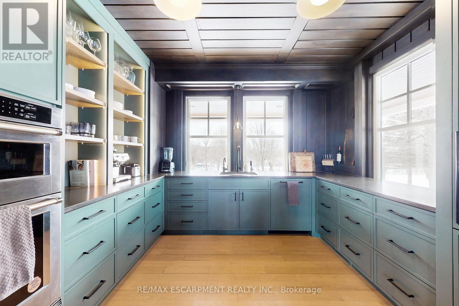 485 Concession 5 Road E, Hamilton, Ontario  L8B 0W8 - Photo 12 - X12458379