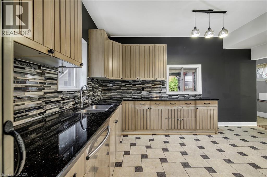 174 William Street Unit# 2, Brantford, Ontario N3T 3L5 - Photo 4 - 40793149