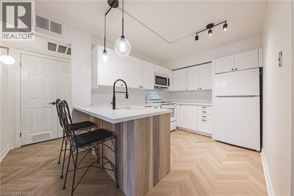 2030 CLEAVER Avenue Unit# 206, burlington, Ontario