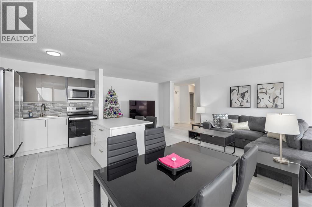 155 Front N Street Unit# 1410, Sarnia, Ontario N7T 7V5 - Photo 4 - 25031550