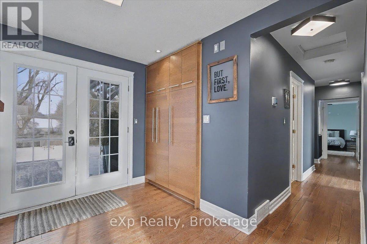 7922 Hwy 7 Highway, Guelph/eramosa, Ontario  N1H 6H8 - Photo 12 - X12626966