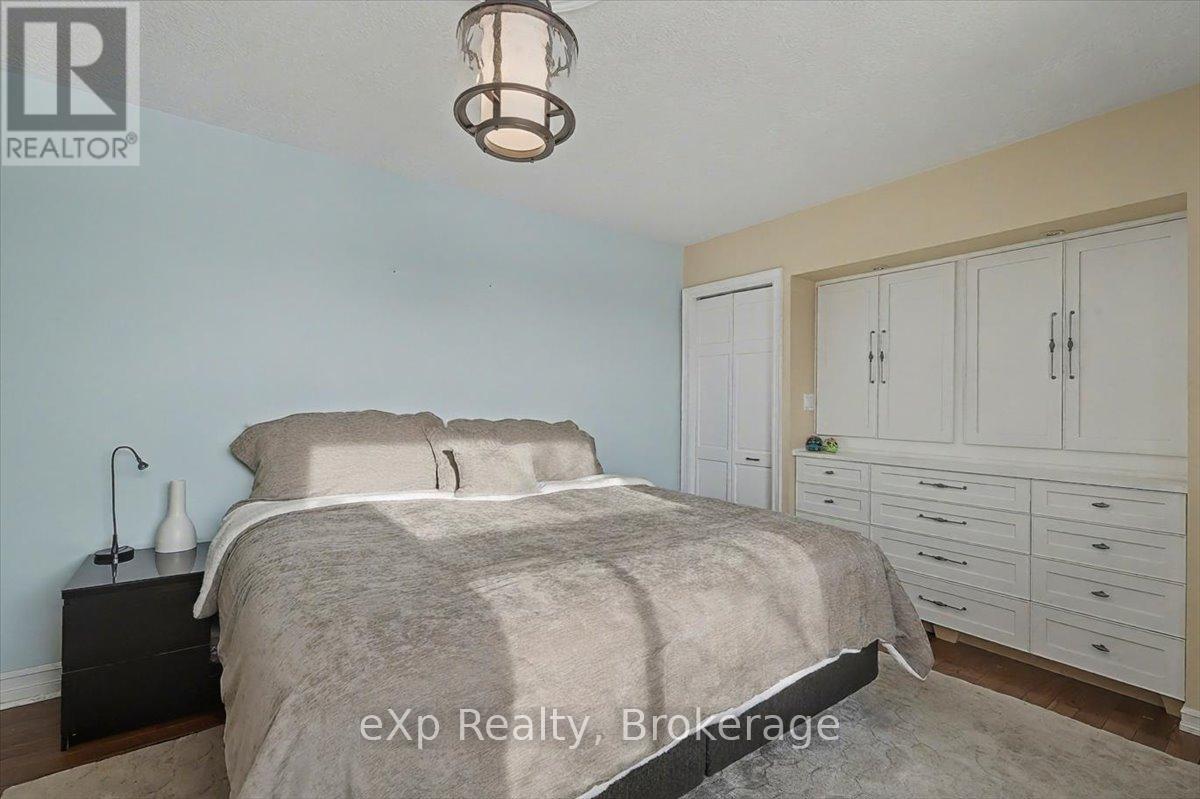 7922 Hwy 7 Highway, Guelph/eramosa, Ontario  N1H 6H8 - Photo 17 - X12626966