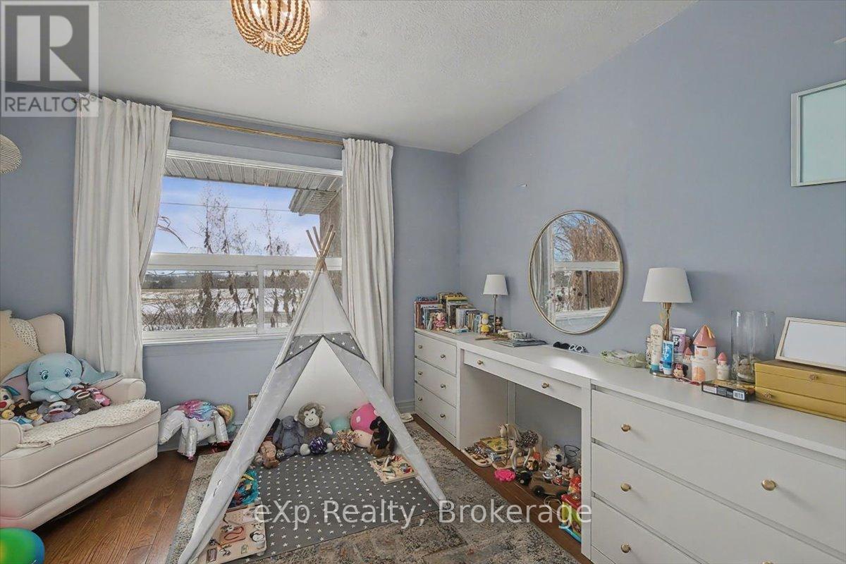 7922 Hwy 7 Highway, Guelph/eramosa, Ontario  N1H 6H8 - Photo 20 - X12626966