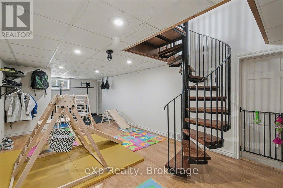 7922 Hwy 7 Highway, Guelph/eramosa, Ontario  N1H 6H8 - Photo 29 - X12626966