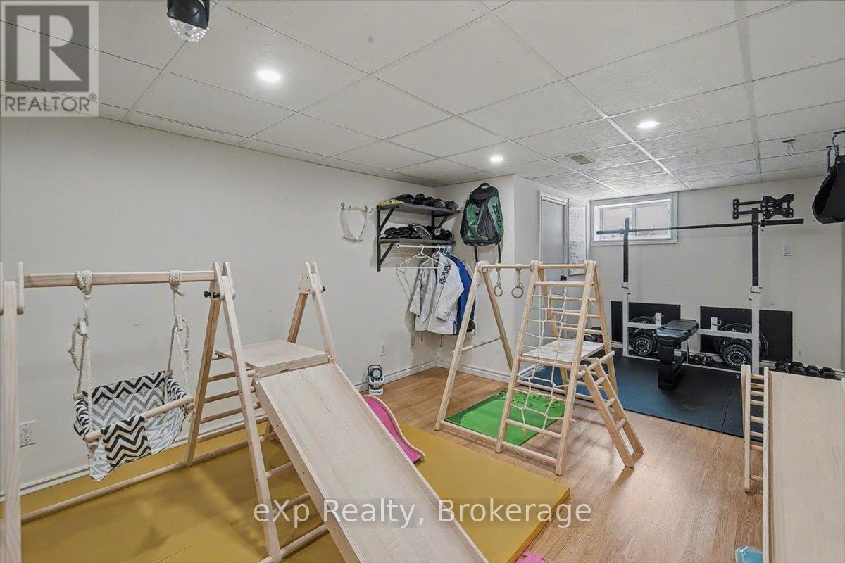 7922 Hwy 7 Highway, Guelph/eramosa, Ontario  N1H 6H8 - Photo 31 - X12626966