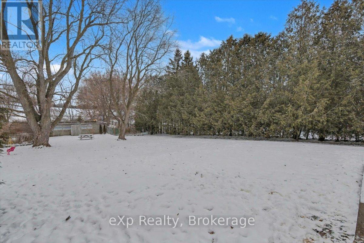 7922 Hwy 7 Highway, Guelph/eramosa, Ontario  N1H 6H8 - Photo 5 - X12626966