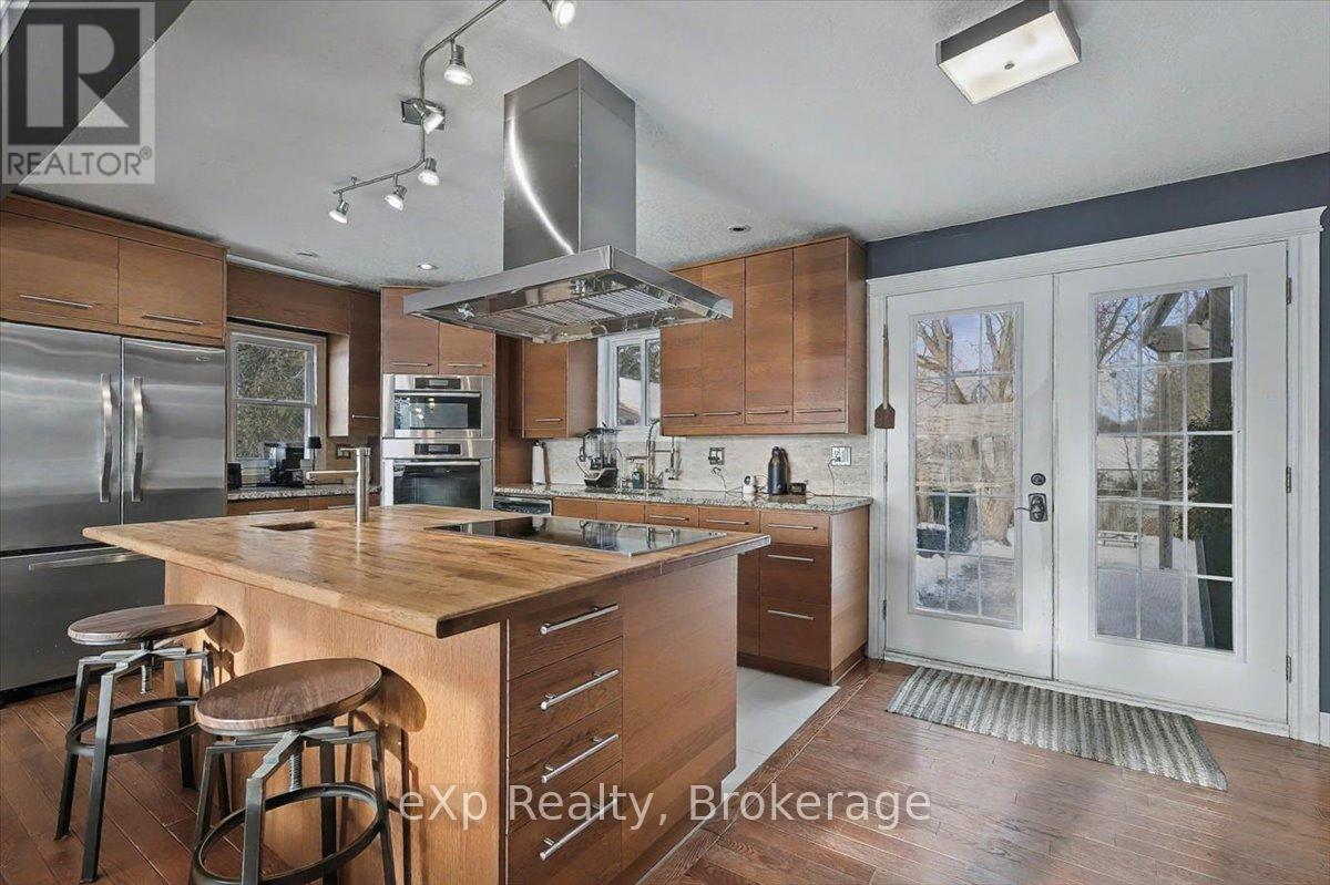 7922 Hwy 7 Highway, Guelph/eramosa, Ontario  N1H 6H8 - Photo 9 - X12626966