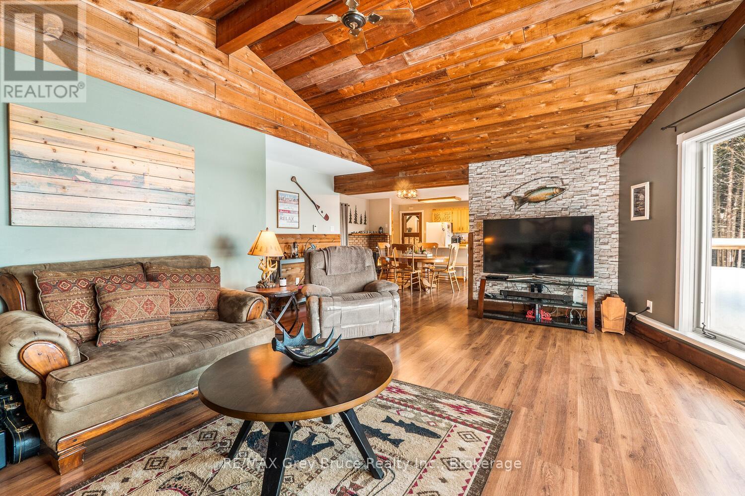 109 Widgeon Cove Road, Northern Bruce Peninsula, Ontario  N0H 2T0 - Photo 16 - X12627048