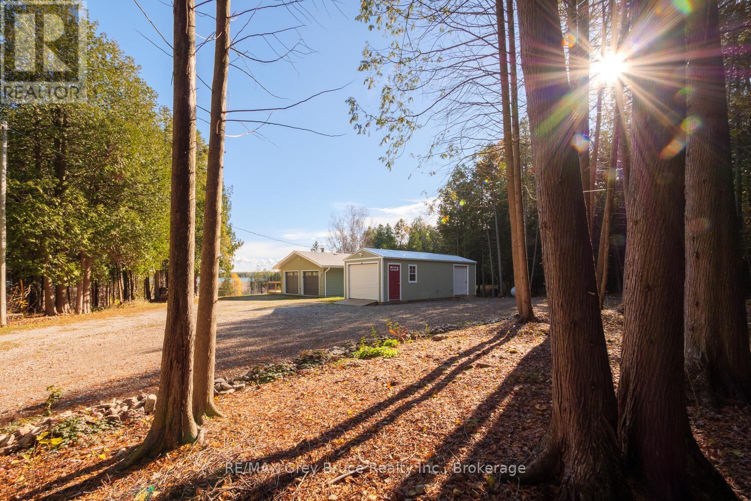 109 Widgeon Cove Road, Northern Bruce Peninsula, Ontario  N0H 2T0 - Photo 6 - X12627048