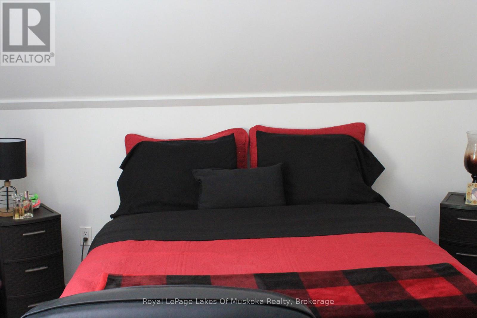 7 Duncan Street W, Huntsville, Ontario P1H 1V9 - Photo 24 - X12627064