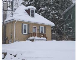 7 DUNCAN STREET W, Huntsville, Ontario