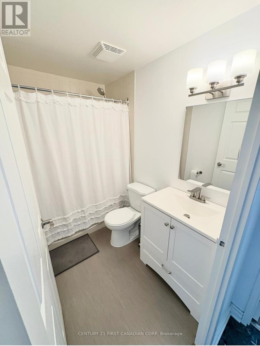 1206 - 744 Wonderland Road S, London South, Ontario  N6K 4K3 - Photo 6 - X12575474