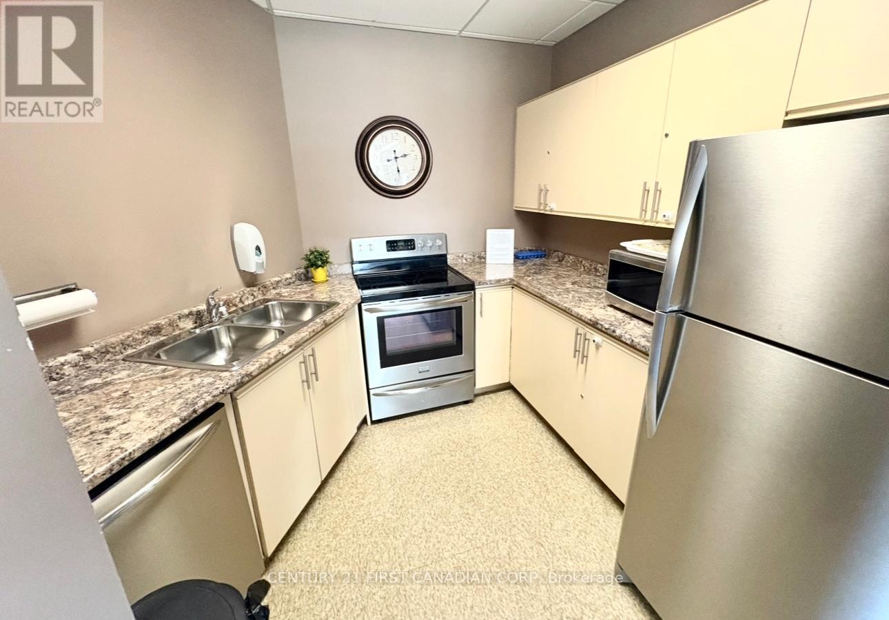 1206 - 744 Wonderland Road S, London South, Ontario  N6K 4K3 - Photo 15 - X12575474