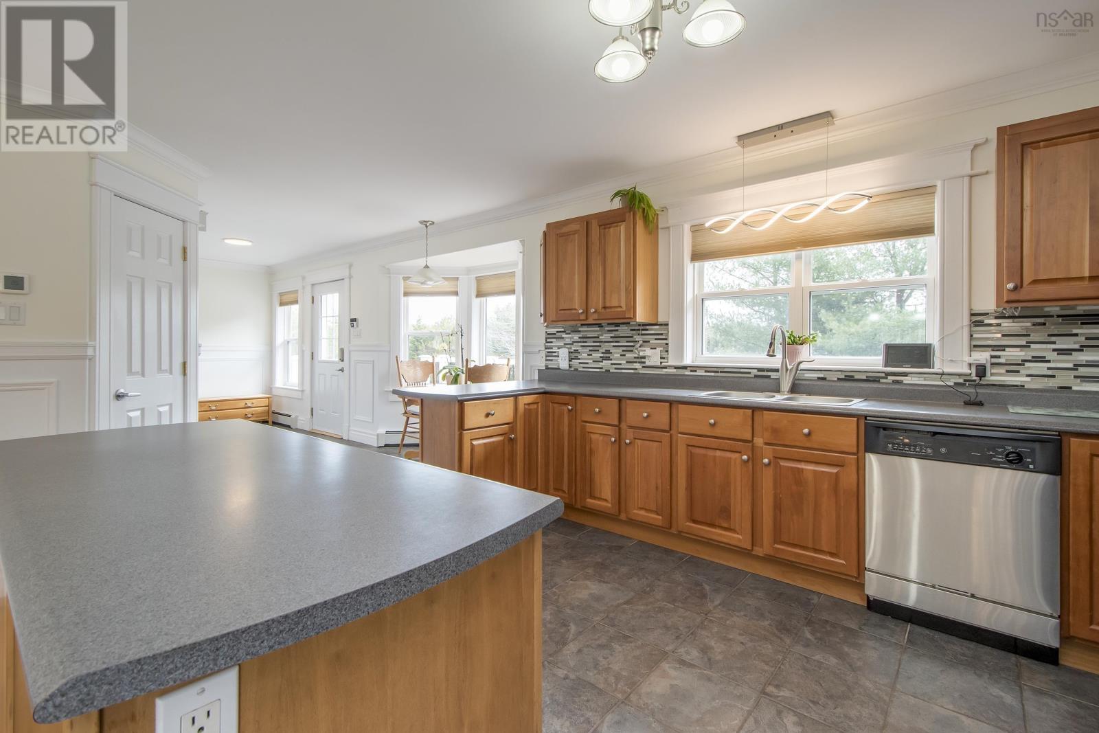 11 Old Cabin Lake Road, Lake Charlotte, Nova Scotia  B0J 2L0 - Photo 9 - 202524343