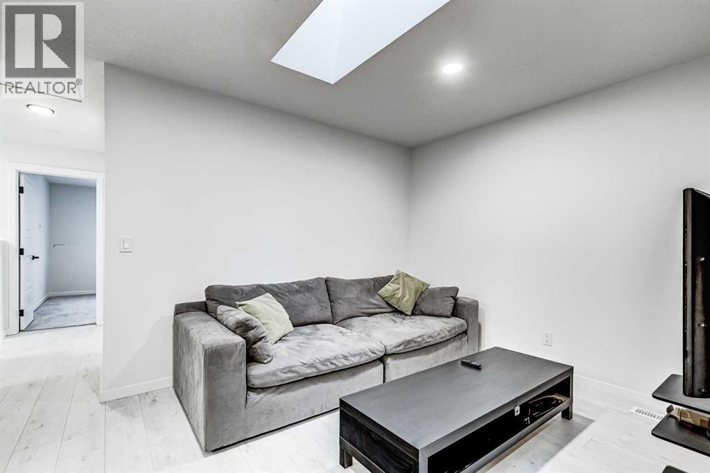 184 Rowmont Boulevard Nw, Calgary, Alberta  T3L 0H3 - Photo 23 - A2273470