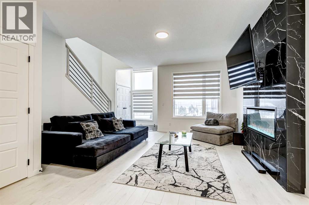 184 Rowmont Boulevard Nw, Calgary, Alberta  T3L 0H3 - Photo 6 - A2273470