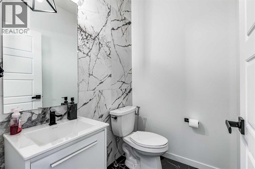 184 Rowmont Boulevard Nw, Calgary, Alberta  T3L 0H3 - Photo 18 - A2273470