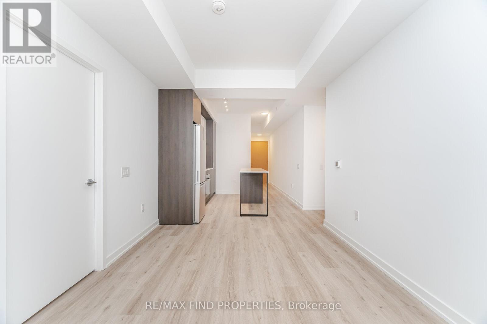 3105 - 395 Square One Drive, Mississauga (City Centre), Ontario  L5B 0P6 - Photo 17 - W12612626