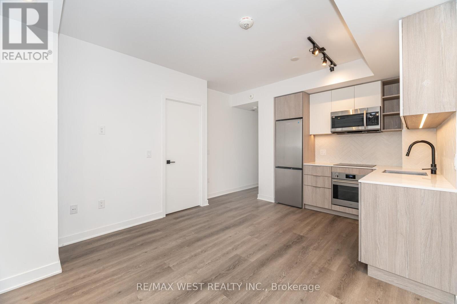 2304 - 36 Zorra Street, Toronto, Ontario  M8Z 1R7 - Photo 13 - W12613528