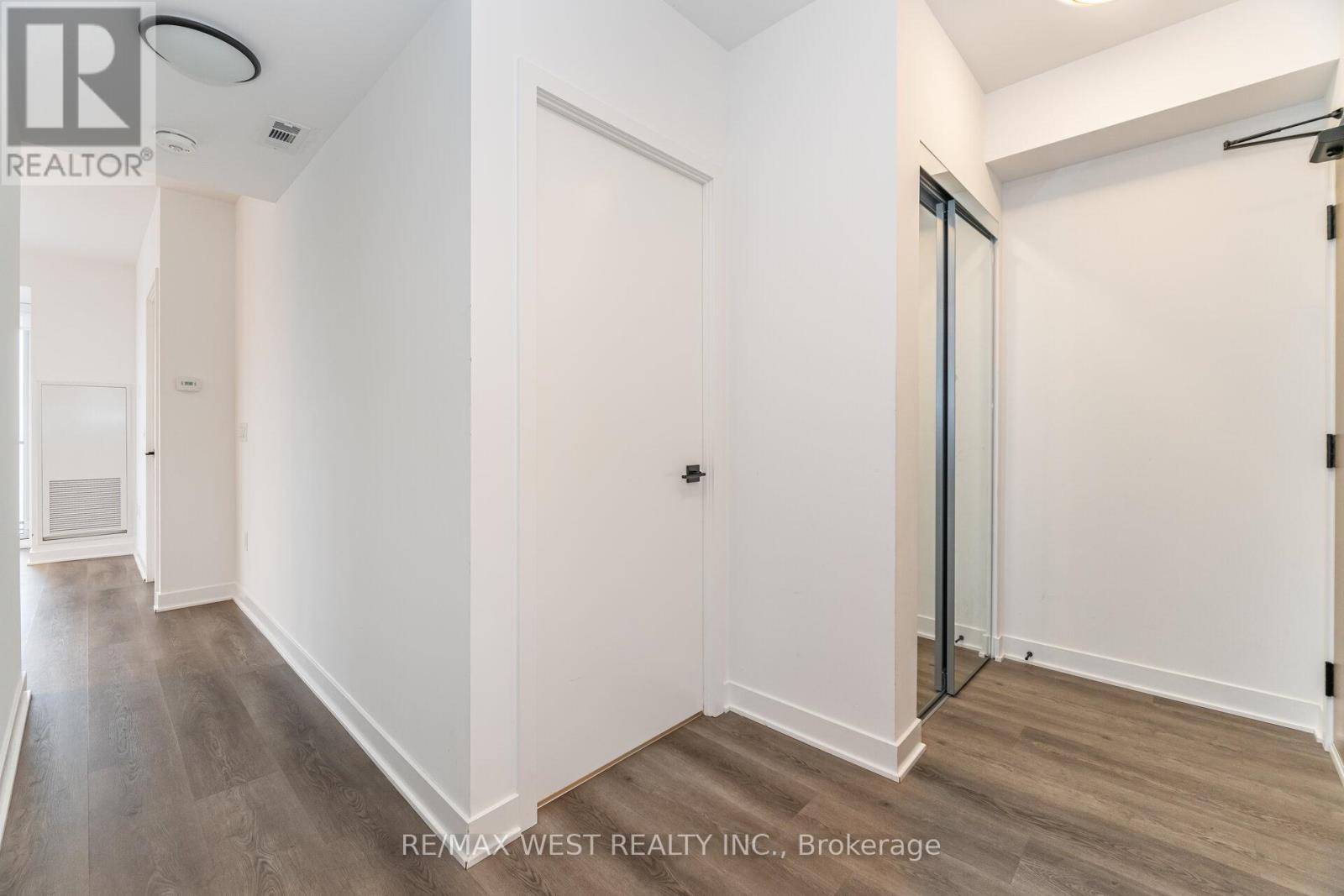 2304 - 36 Zorra Street, Toronto, Ontario  M8Z 1R7 - Photo 6 - W12613528