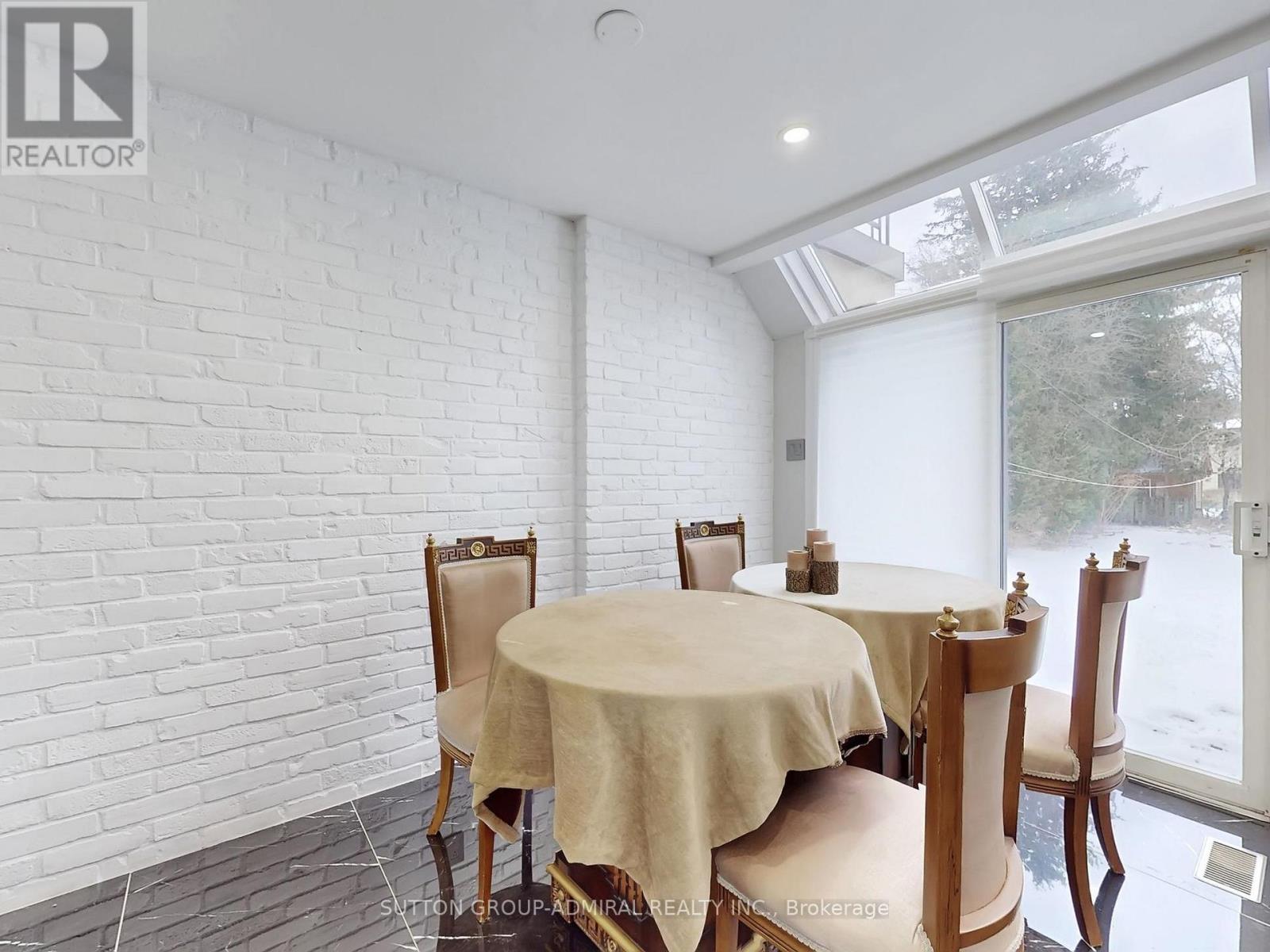 95 Caines (Main And Second Floor) Avenue, Toronto (Newtonbrook West), Ontario  M2R 2L2 - Photo 17 - C12626988