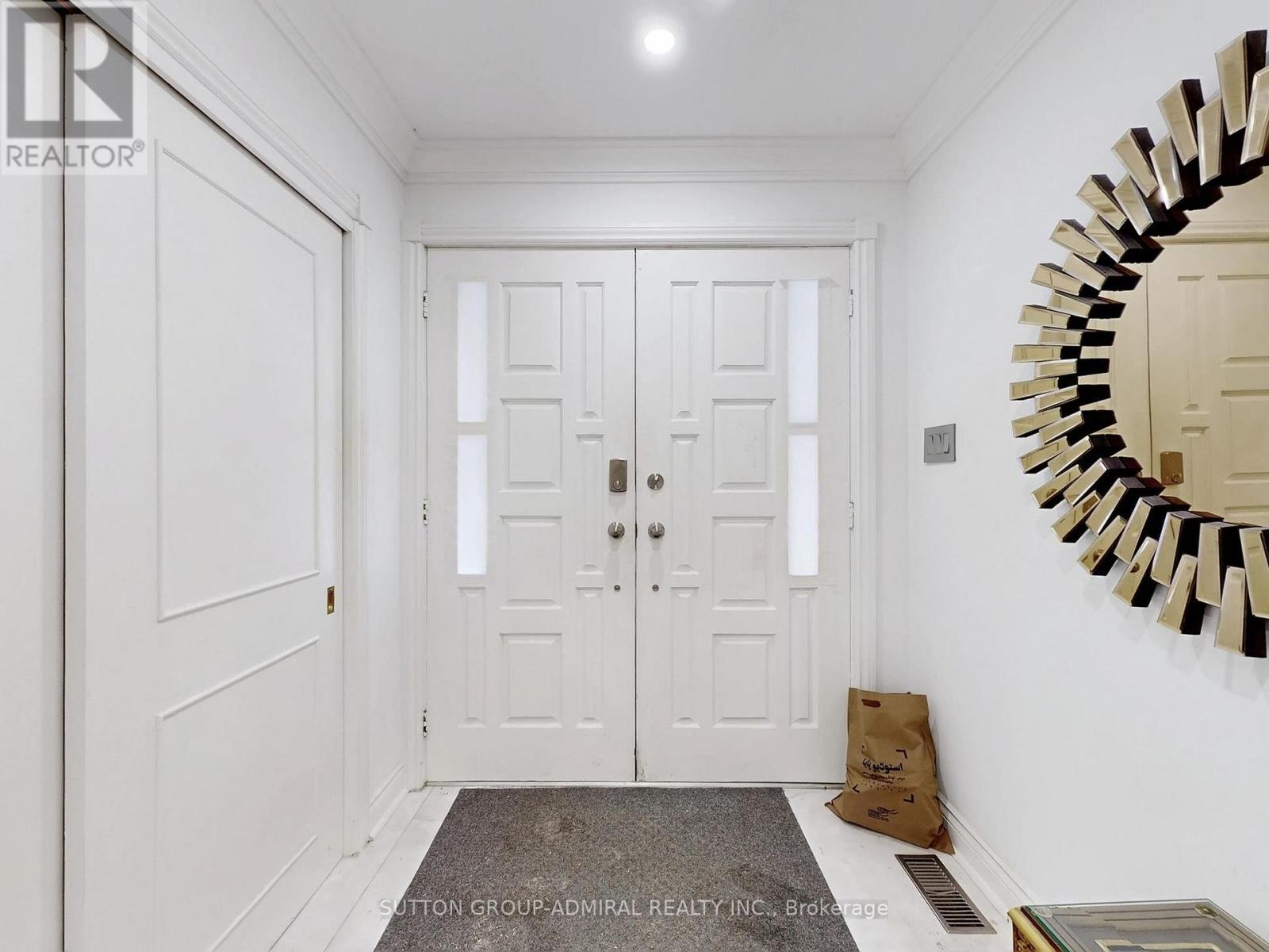 95 Caines (Main And Second Floor) Avenue, Toronto (Newtonbrook West), Ontario  M2R 2L2 - Photo 4 - C12626988