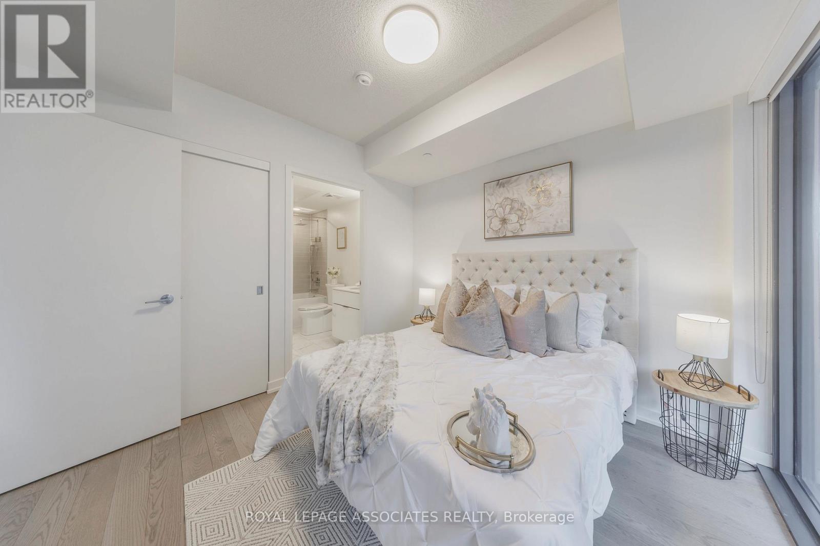 1205 - 25 Richmond Street E, Toronto, Ontario  M5C 0A6 - Photo 4 - C12627030