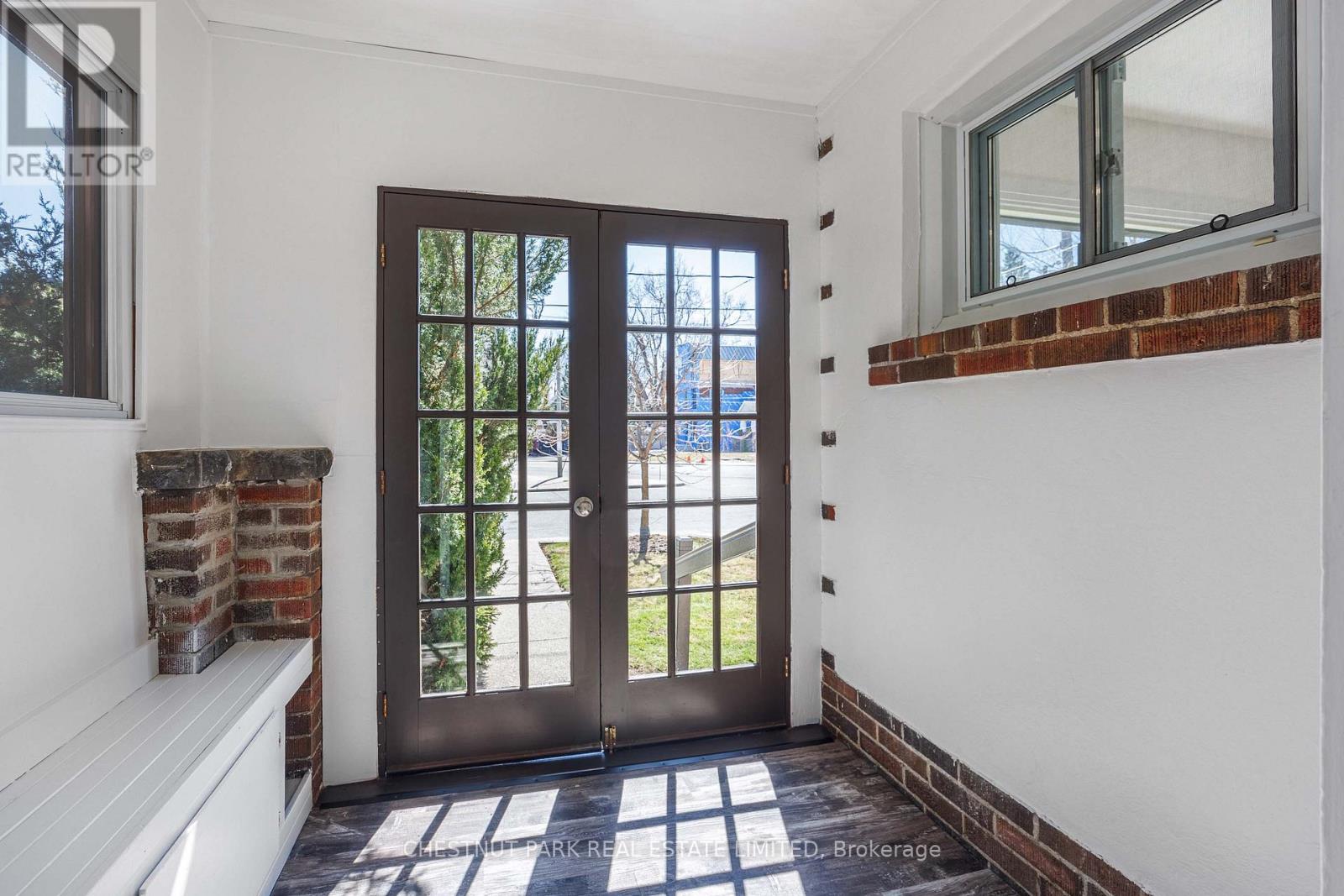 Upper - 54 Mcnairn Avenue, Toronto, Ontario  M5M 2H5 - Photo 2 - C12627036