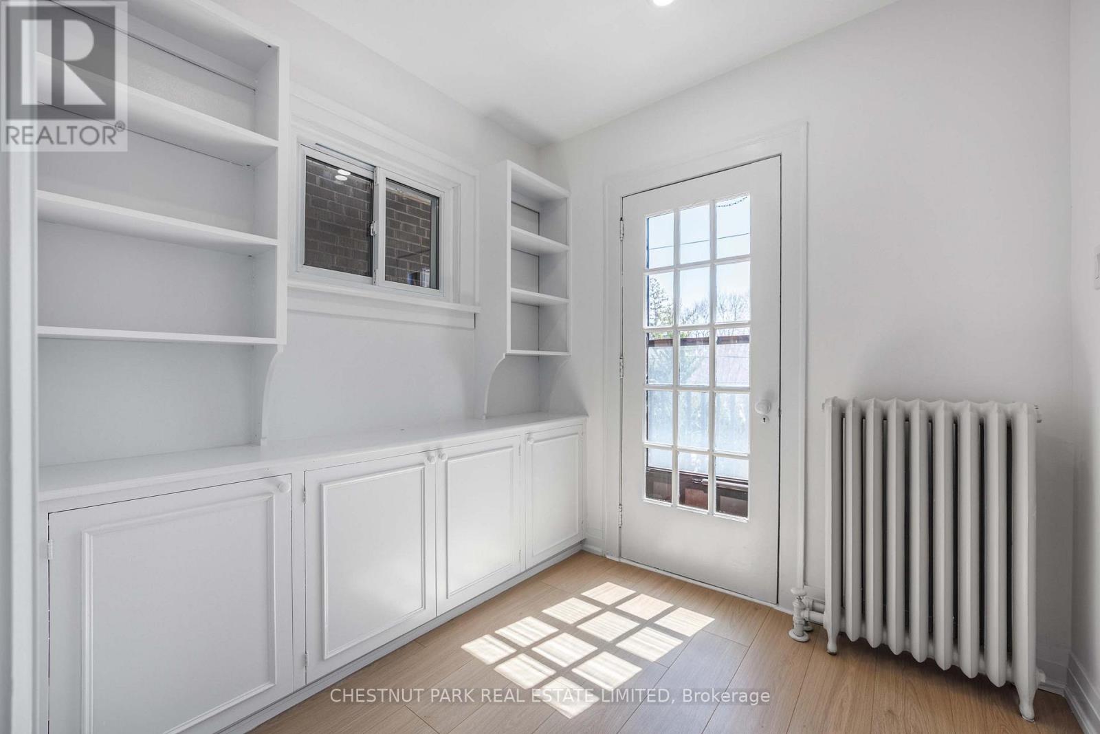 Upper - 54 Mcnairn Avenue, Toronto, Ontario  M5M 2H5 - Photo 6 - C12627036