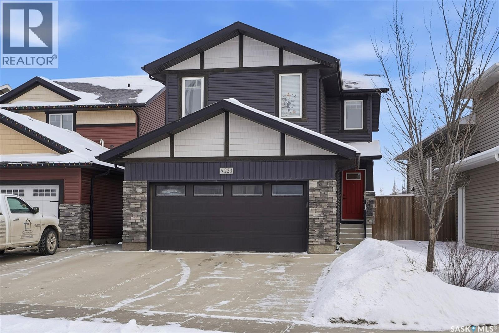 223 Underhill Way, Saskatoon, Saskatchewan  S7V 0W9 - Photo 2 - SK025510