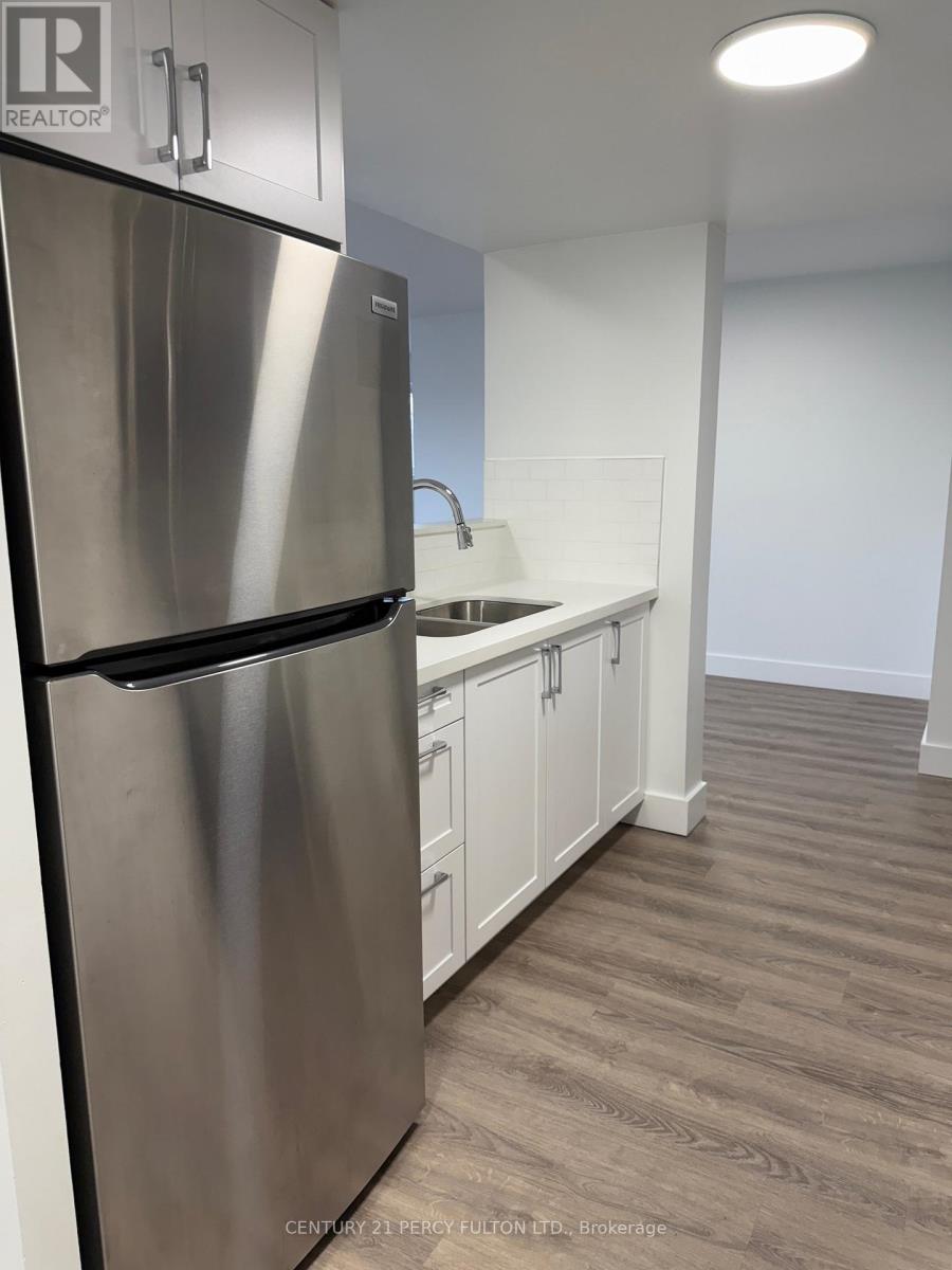 302 - 19 REGENCY CRESCENT, Whitby, Ontario