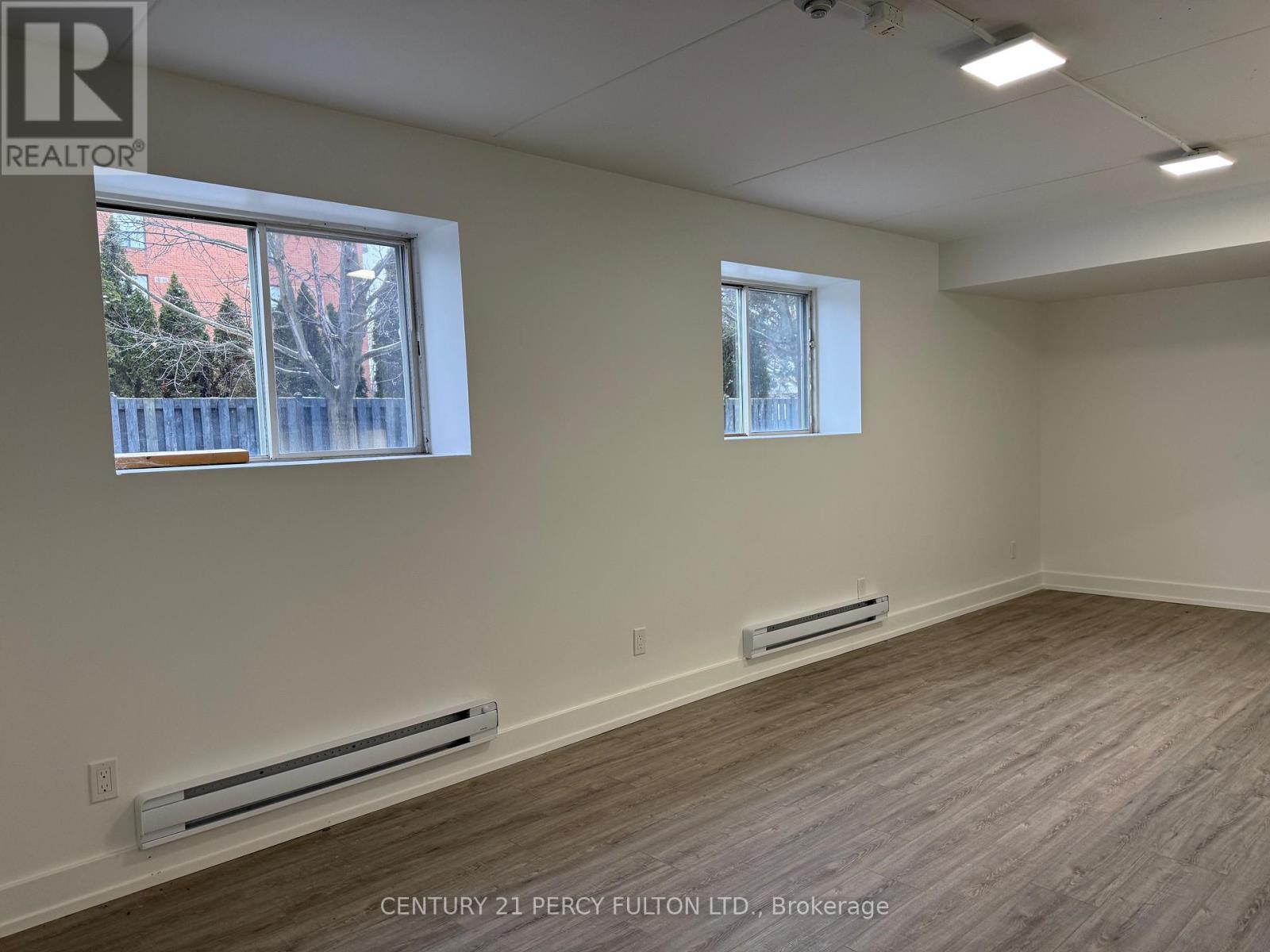 102 - 19 Regency Crescent, Whitby (Downtown Whitby), Ontario  L1N 8M6 - Photo 2 - E12626978