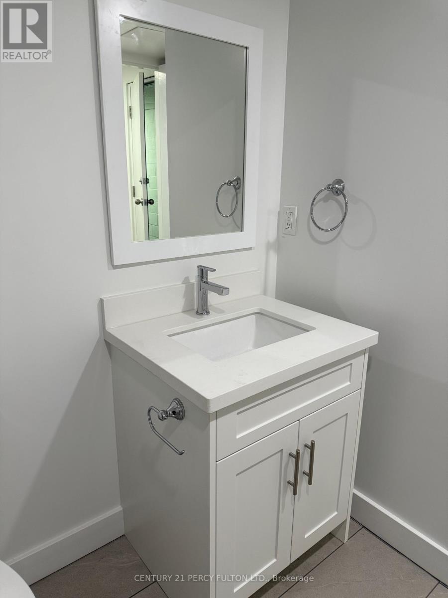 102 - 19 Regency Crescent, Whitby (Downtown Whitby), Ontario  L1N 8M6 - Photo 7 - E12626978