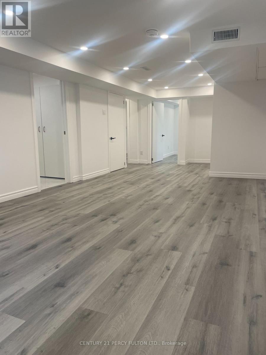 Lower - 18 Flempton Crescent, Toronto, Ontario  M1K 3B4 - Photo 2 - E12627000