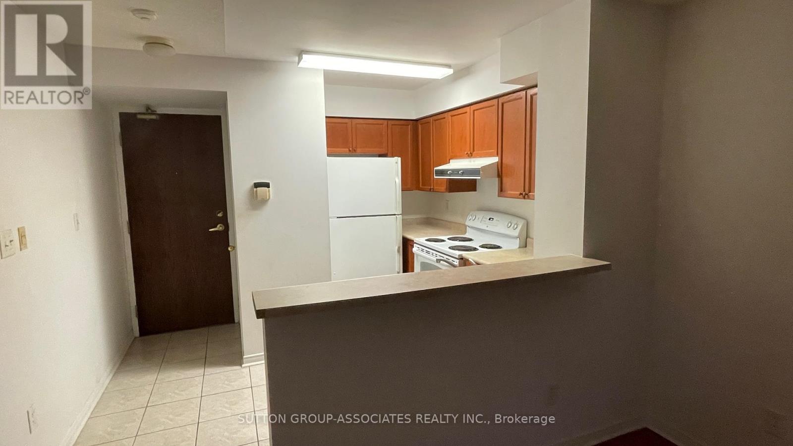 710 - 39 Oneida Crescent, Richmond Hill (Langstaff), Ontario  L4B 4T9 - Photo 3 - N12626976