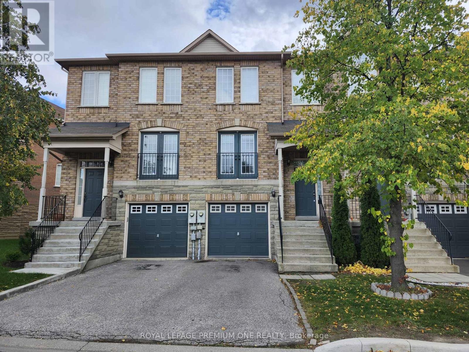 31 - 19 FOXCHASE AVENUE, Vaughan, Ontario