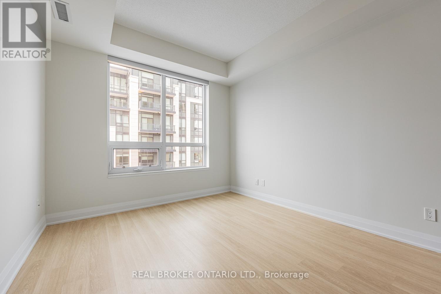 809 - 398 Highway 7 E, Richmond Hill, Ontario L4B 0G6 - Photo 7 - N12627060