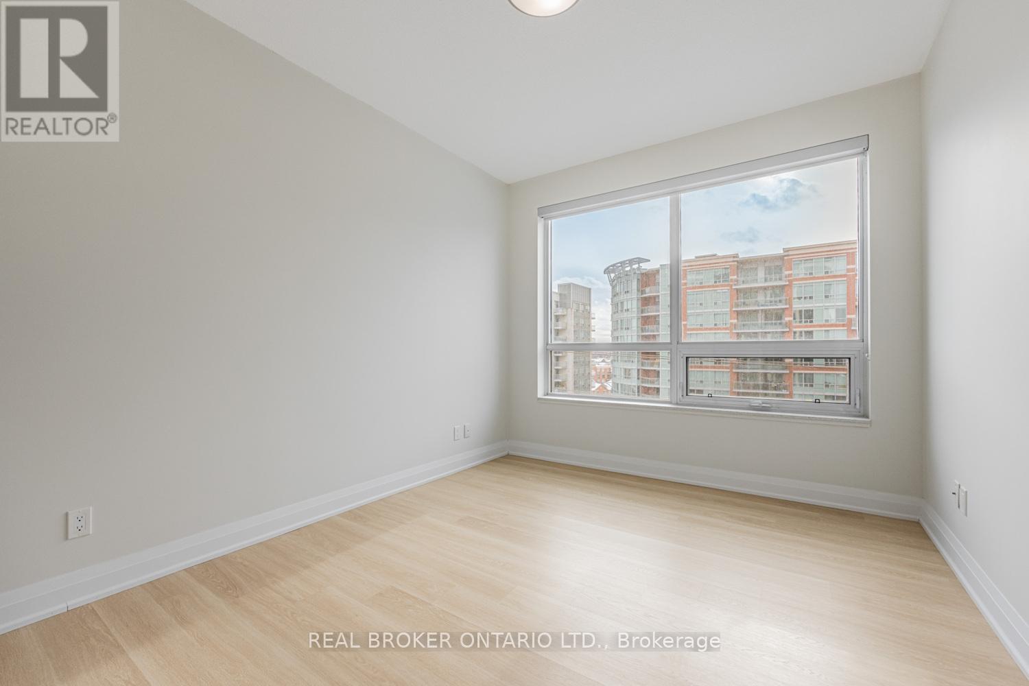 809 - 398 Highway 7 E, Richmond Hill, Ontario L4B 0G6 - Photo 8 - N12627060