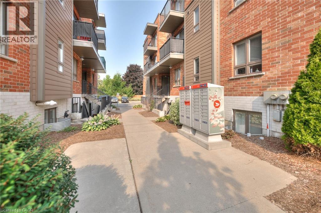 361 Lancaster Street W Unit# A14, Kitchener, Ontario N2H 4V4 - Photo 4 - 40793041