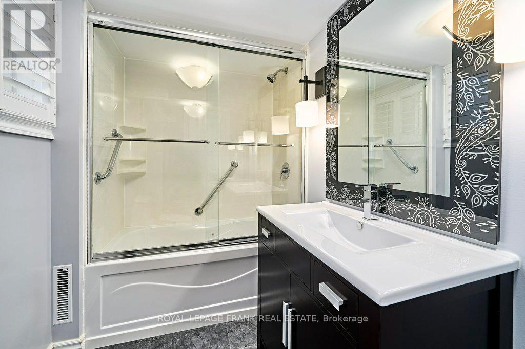 600 Colborne Street E, Whitby, Ontario  L1N 1W7 - Photo 17 - E12627070