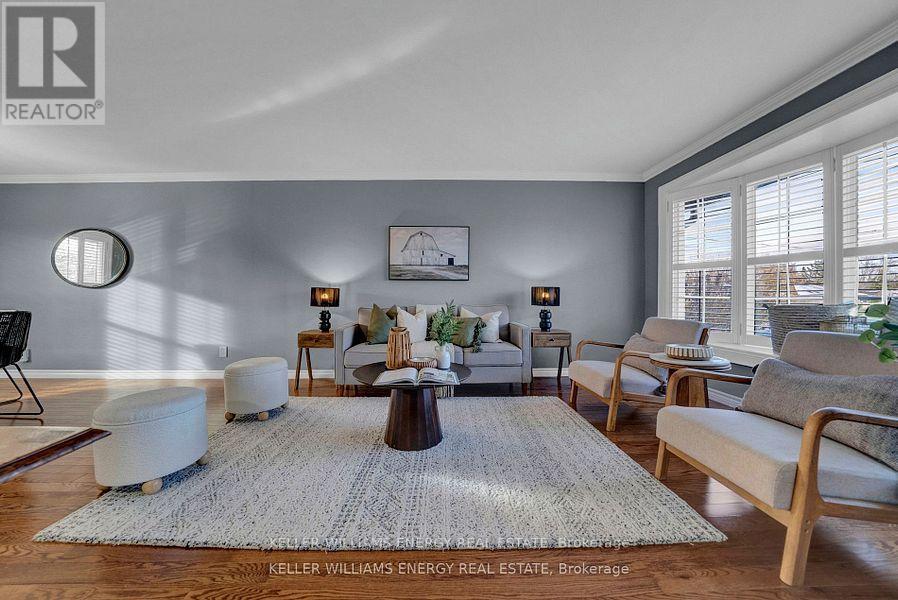 572 Rosmere Street, Oshawa, Ontario  L1J 5H7 - Photo 2 - E12627150