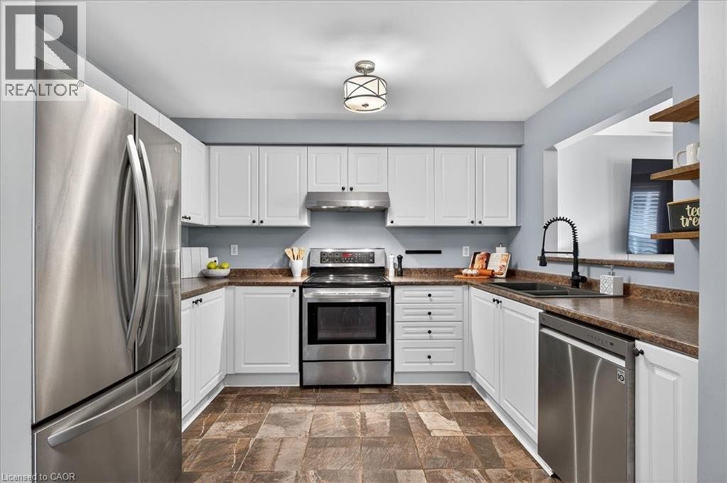 616 Iris Court, Burlington, Ontario L7L 7A1 - Photo 9 - 40785889