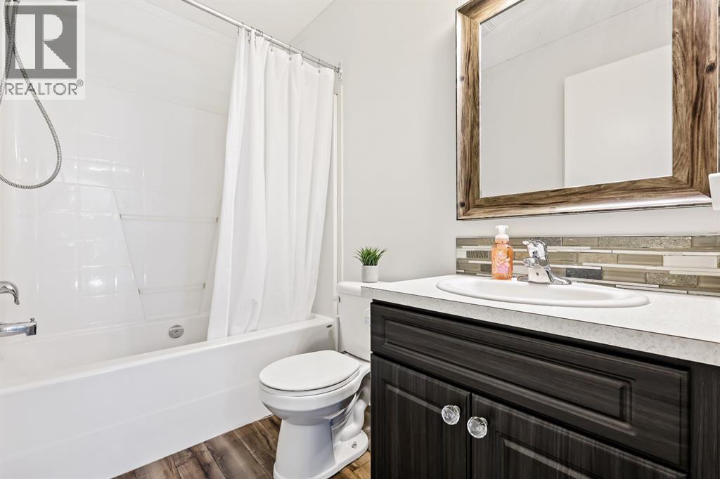 305 Stanley Avenue, Okotoks, Alberta  T1S 1M5 - Photo 16 - A2256943