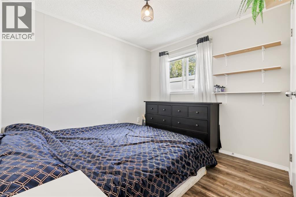 305 Stanley Avenue, Okotoks, Alberta  T1S 1M5 - Photo 15 - A2256943